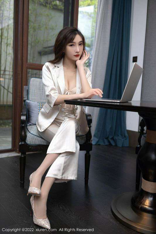 我上了漂亮的女经理-【2023年11月最新】