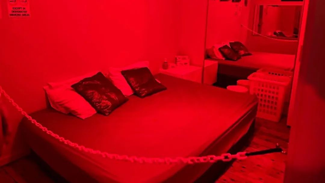 澳洲“换妻俱乐部”里面到底什么样？“1个房间4对夫妻”