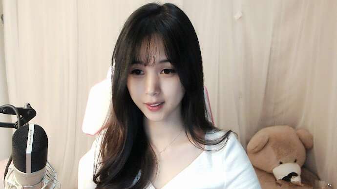 斗鱼确认CEO陈少杰被捕，即将被退市