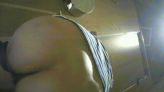 11月极品厕拍  前后摄像头无死角 靓妹多多