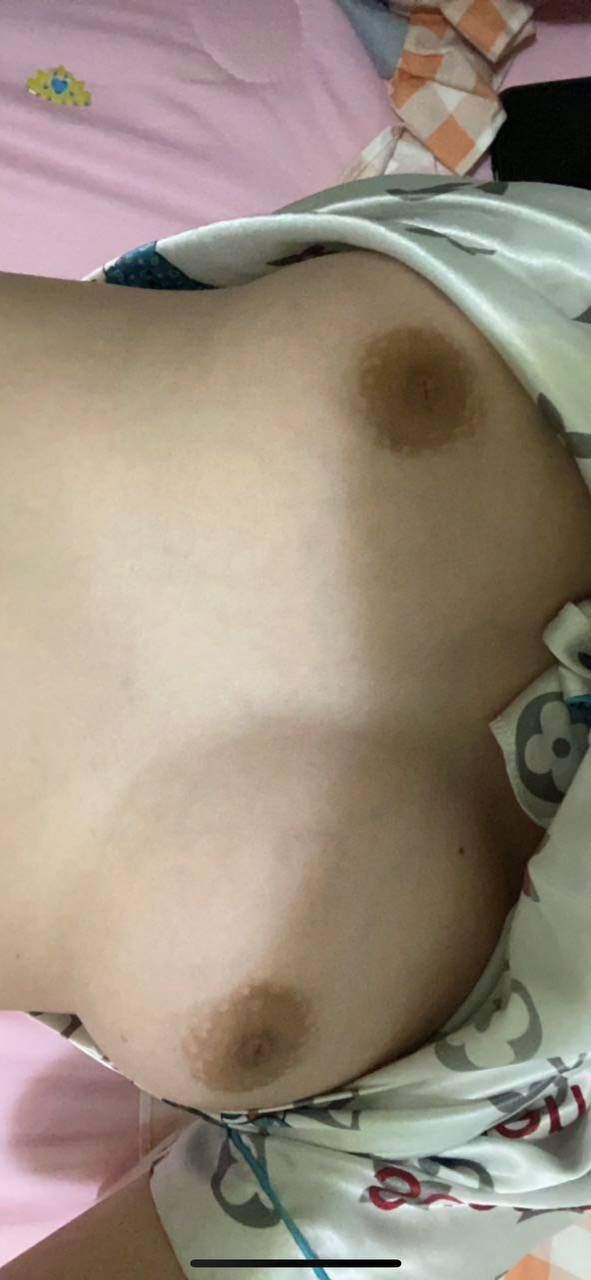 和闺蜜一起被一个大叔玩了一夜