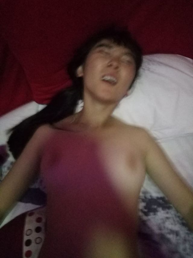 最喜欢被怎么称呼:妓女  母狗   烂货    骚逼   臭婊子