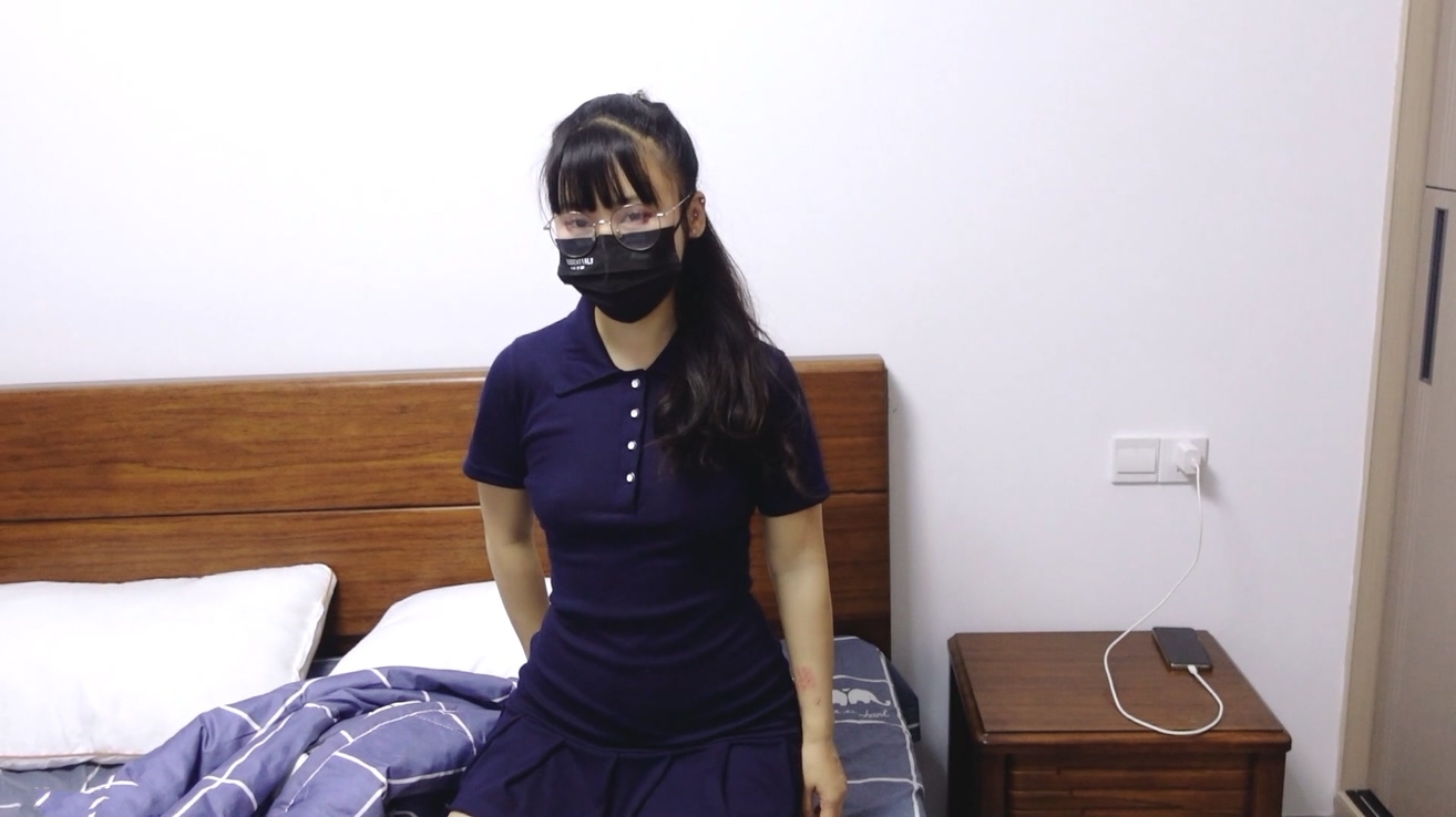 “请问你是第一次拍毛片嘛”清晰对话搞笑淫荡 网约外纯内烈眼镜反差妹,无套啪啪尖叫喊好爽啊颜射