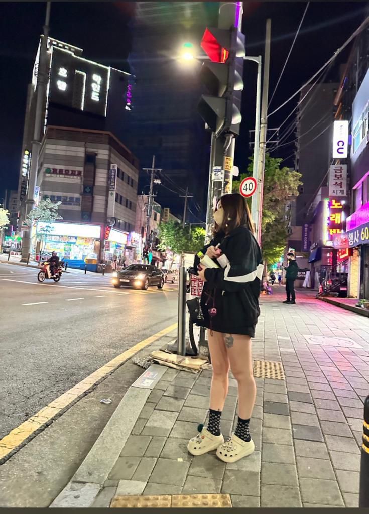 一句话总结自己：很想被辱罵的小母狗