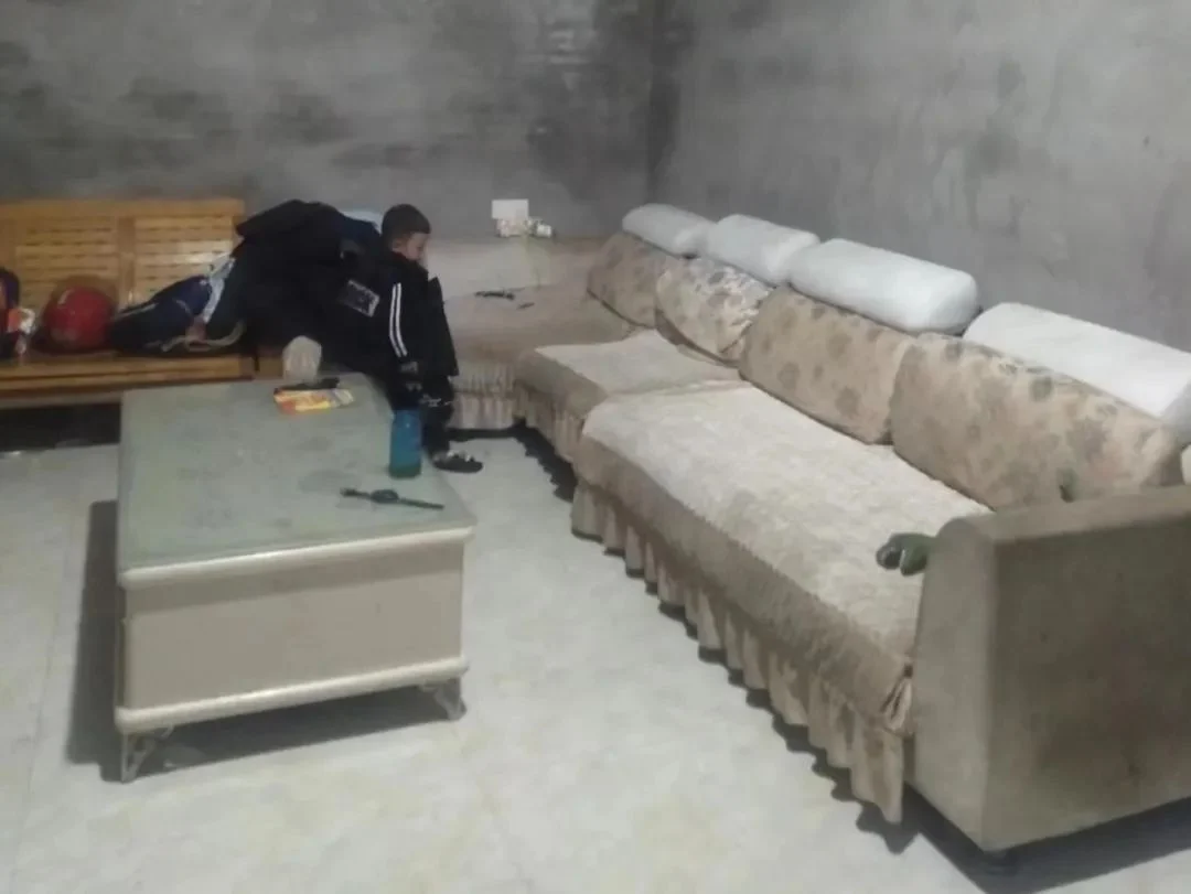 那些做陪玩的农村女人们