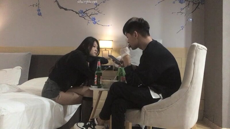 夜晚酒吧，带回喝醉的美女，推倒强迫性爱