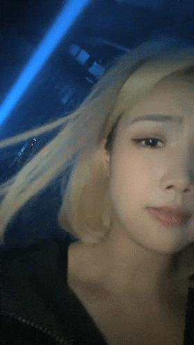 成都小美女 夜晚街头吃喝玩乐一条龙,【瘦不下来的欢小姐】,几瓶啤酒助兴,跟男友激情啪啪