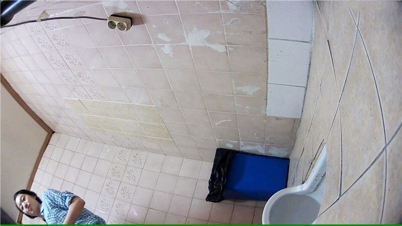 办公楼女厕固定摄像头偷窥多位年轻的美女职员嘘嘘干啥的都有