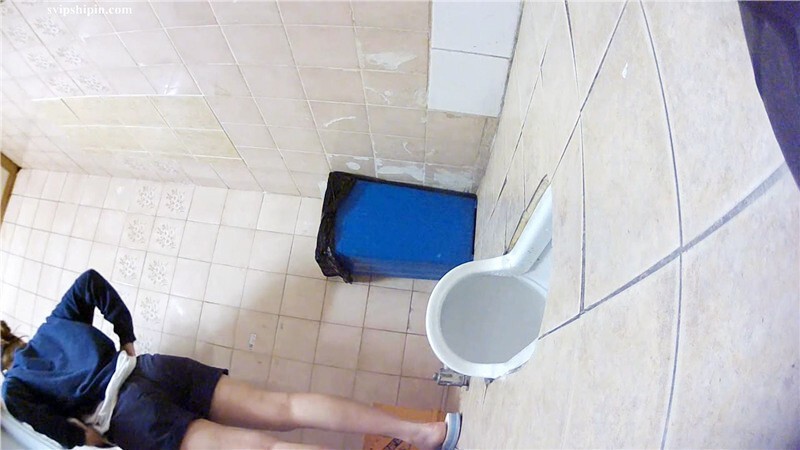 办公楼女厕固定摄像头偷窥多位年轻的美女职员嘘嘘干啥的都有