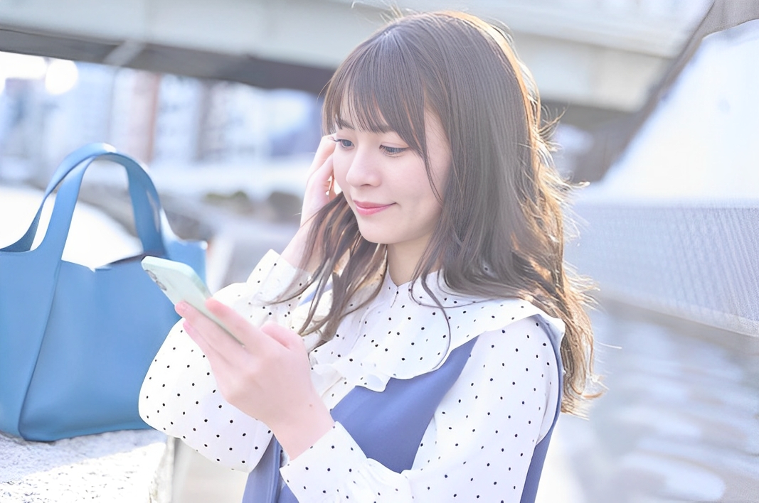 [AV女优] 初恋感十足的选手，无情发片机器--东条夏