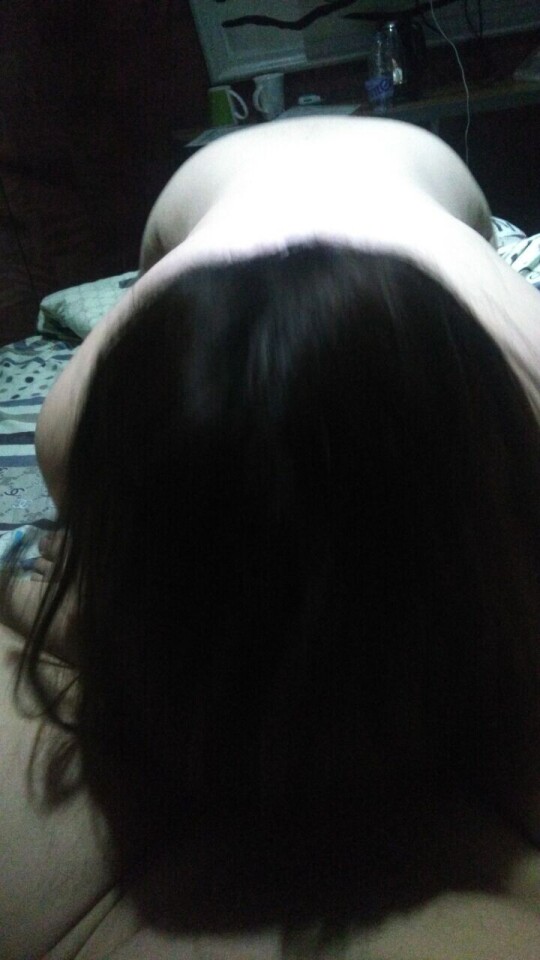 求教，干逼的时候如何在对方不知情的情况下拍的好看一些？