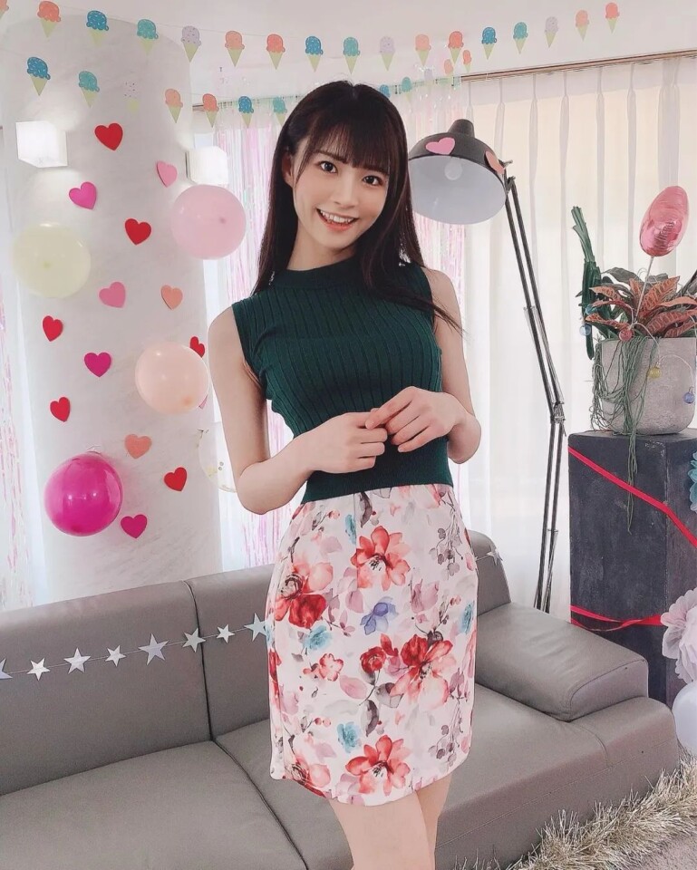 [AV女优] 初恋感十足的选手，无情发片机器--东条夏