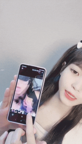 清纯校花,终于为了钱脱了,【大螃蟹】,无毛透明的粉逼,特写,好肥美,颜值高小仙女让人难以自拔的美!