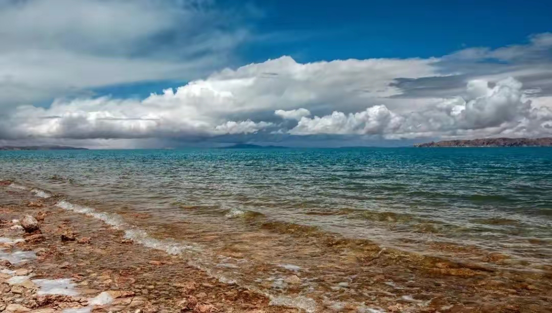 色林错——不断成长的魔鬼湖