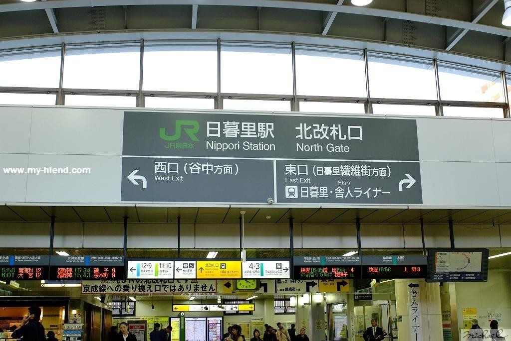 日本浴场萝莉范小美女真的好赞啊。娇小玲珑，逼毛浓密黑黝黝，不停吞吸鸡巴销魂很爽。