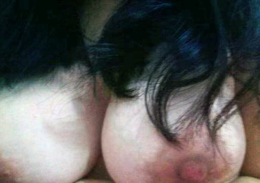 当年漂流瓶认识的巨乳妹子,居然还是处女