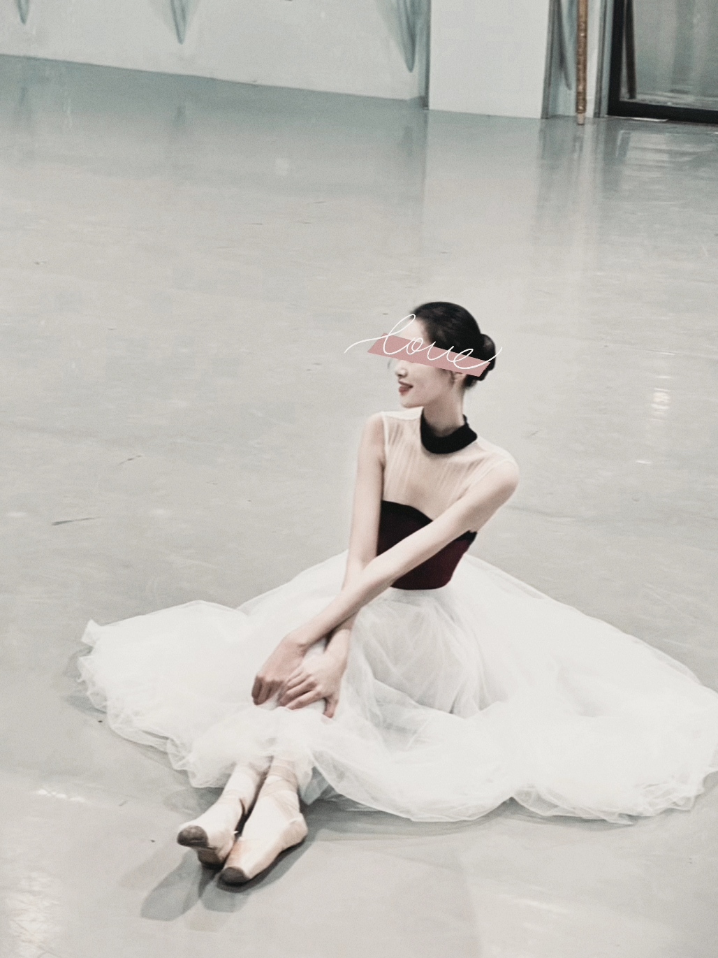 [舞蹈生系列]尹同学在线解答舞蹈女孩平胸问题