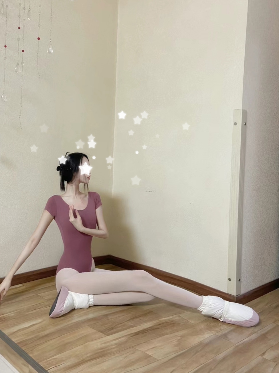 [舞蹈生系列]尹同学在线解答舞蹈女孩平胸问题