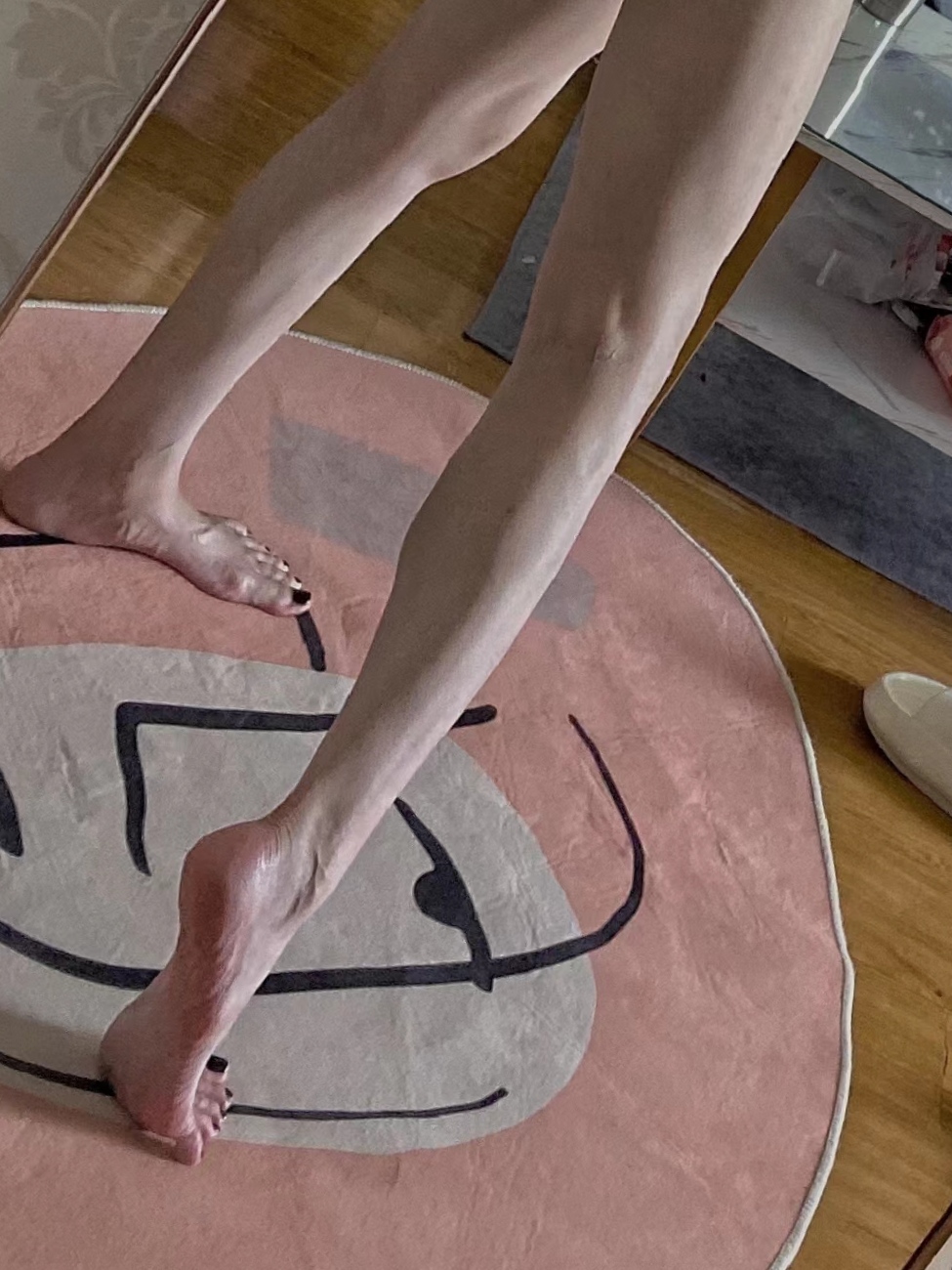 [舞蹈生系列]尹同学在线解答舞蹈女孩平胸问题