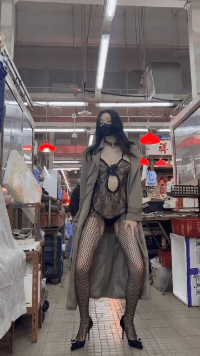 新婚 淫妻被两伴郎内射