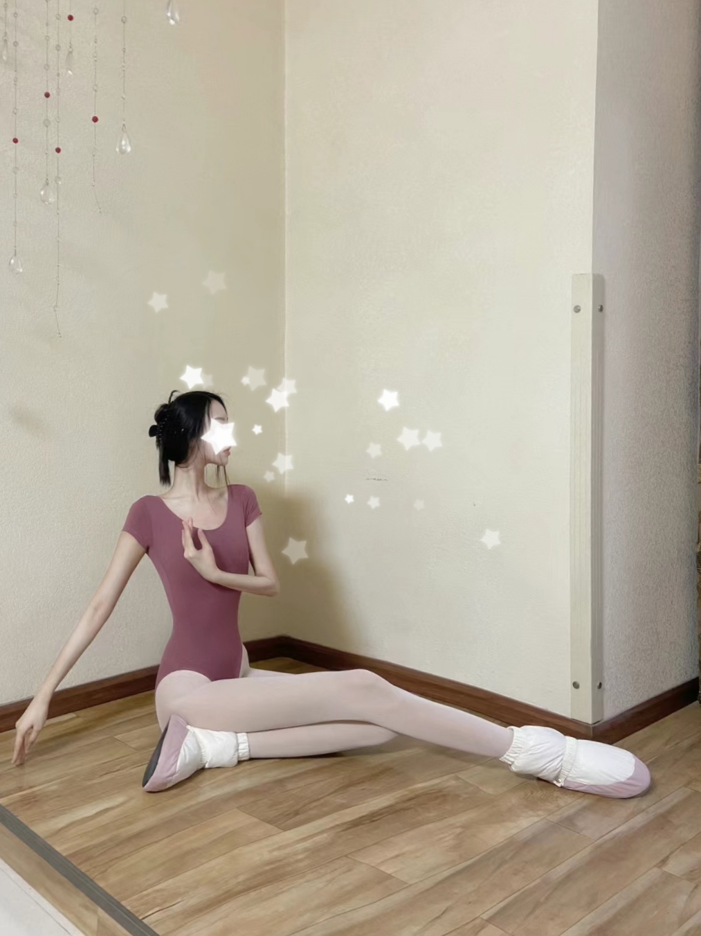 [舞蹈生系列]尹同学在线解答舞蹈女孩平胸问题