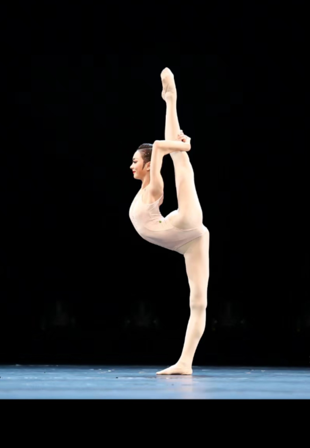 学舞蹈的艺考生们