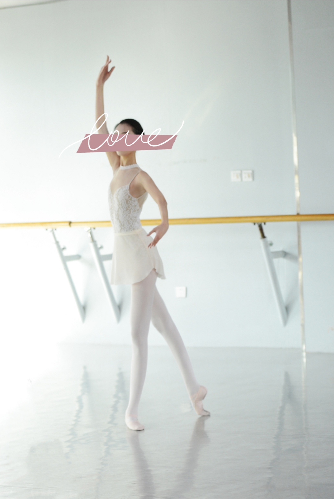 [舞蹈生系列]尹同学在线解答舞蹈女孩平胸问题