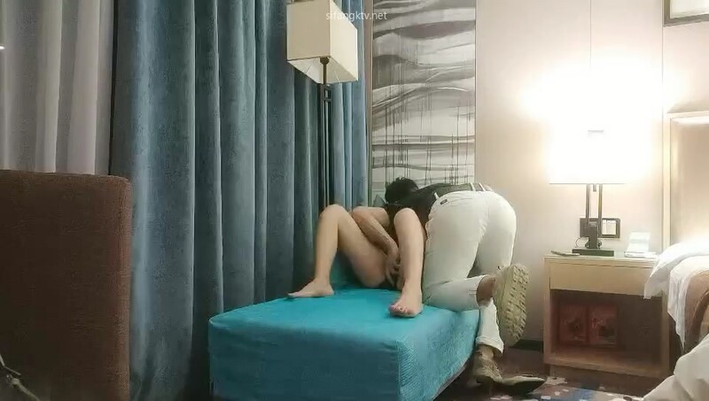 这么漂亮的小少妇层层加码钱到位了没有拿不下的，到了酒店真是不虚此行操爽了！