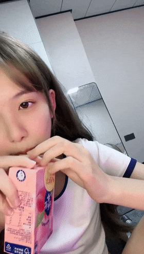 深圳大学生 小仙女惊鸿一现足以惊艳全场 小逼逼粉红多汁可口，推荐！