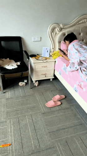 【蛋蛋后小孕妈】,5个月大肚子,总是想着做爱,可以放心的无套内射了,刺激!