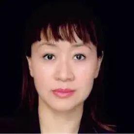 被几十贪官“共享”，她“睡”出百亿帝国