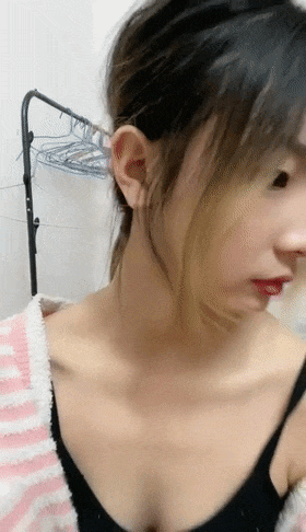 强烈推荐【大一学生妹】震惊18岁小学妹下海，清纯可爱，男友无套内射，小骚逼叫的惊天动地，身材一级棒！