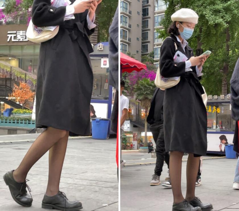 偷拍美女裙底风光成都车展银色连衣裙细高跟极品美女，白色窄内 UR级反差骚货黑丝筒袜配情趣开档内裤