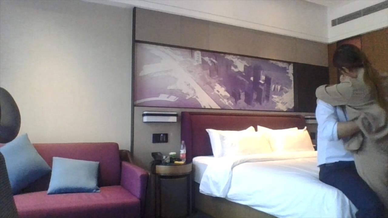 粉光犹似面,朱色不胜唇,小记京城美妓,夜总会在逃公主