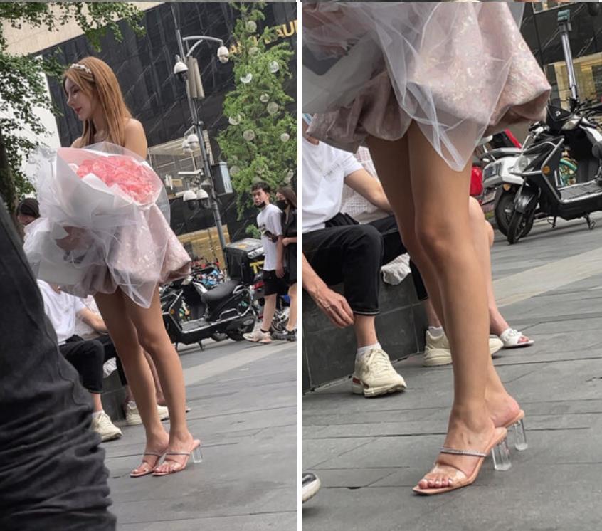 极品网红脸透明高跟鞋骚货约会手捧鲜花被拍裙底蕾丝边jk大学女生肉臀把迷你内夹在B缝里