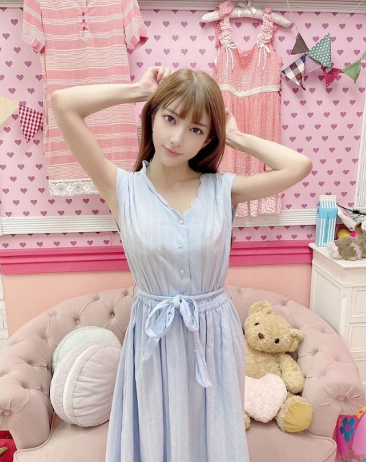 [AV女优]世界首个AI女优作品上架，撞脸Angelababy