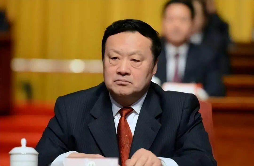 姐妹花成为官场共享情妇：一夜狂揽6亿元