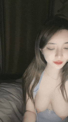 美到炸裂【棉棉熊】2024年最顶颜值，不断刷新记录，奶子又大又白，真想上去舔几口