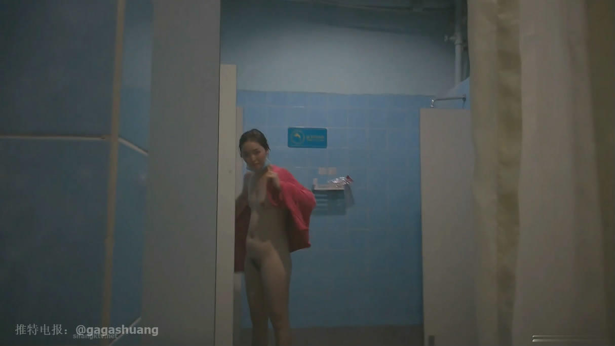 私房最新流出稀缺浴室多场景浴室温泉会所更衣室TP 满足一下男同胞的好奇心淋浴间年轻美眉