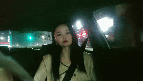 一直加钱 2700人民币拿下了从不外出妹子酒店推倒，偷偷拔套内射，玩得就是这么刺激