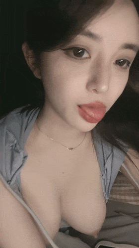 美到炸裂【棉棉熊】2024年最顶颜值，不断刷新记录，奶子又大又白，真想上去舔几口