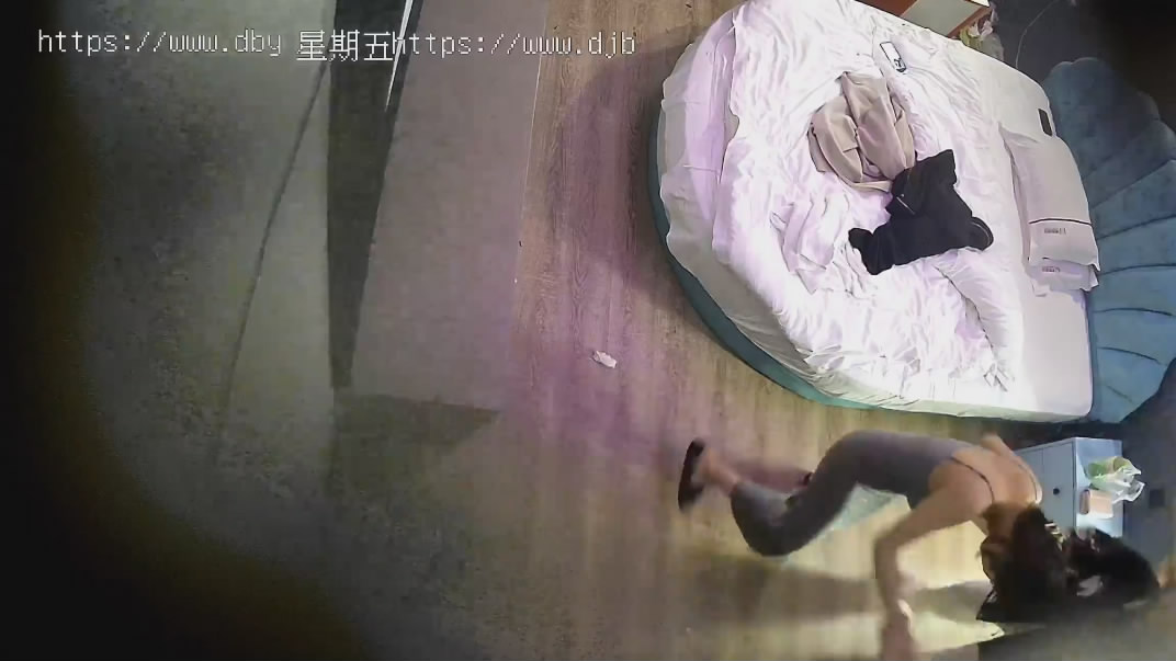 新流出酒店扇贝圆床偷拍晚礼服气质靓妹酒局散后不尽兴开房继续喝酒打闹跳舞操逼