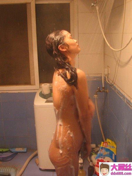 我的女友同居那些年的自拍