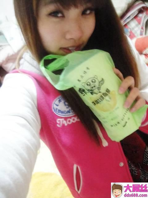 这是我的宠物女孩