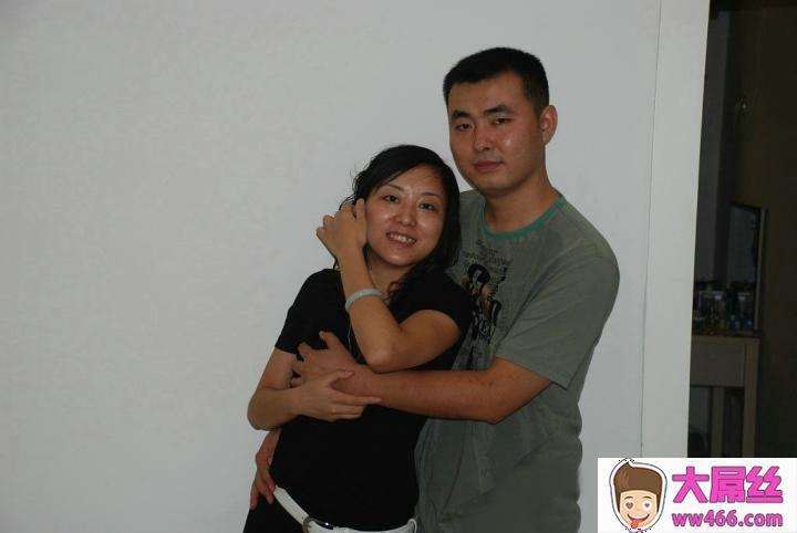 夫妻多P杂交派对,场面既混乱又淫乱,结束回程野外继续