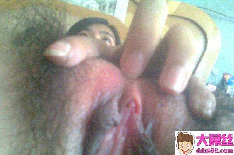 朋友介绍认识艺校的女生