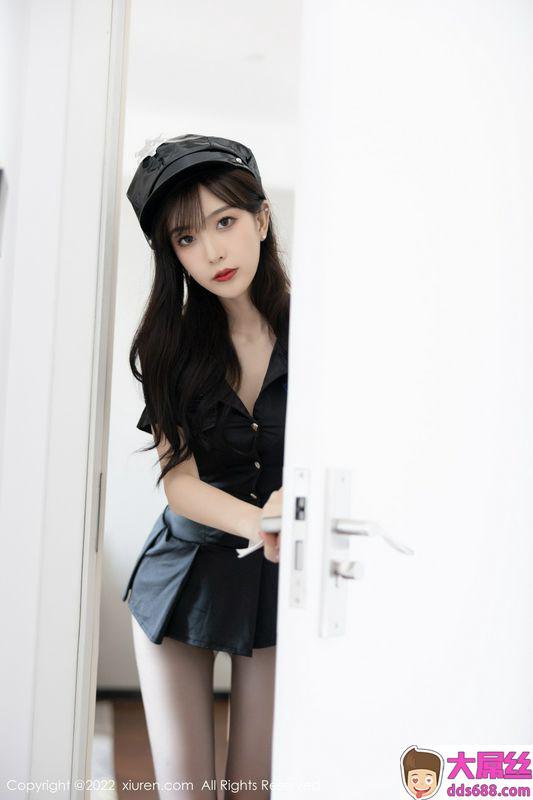 性感暗绿色蕾丝内衣搭配性感魅惑黑丝