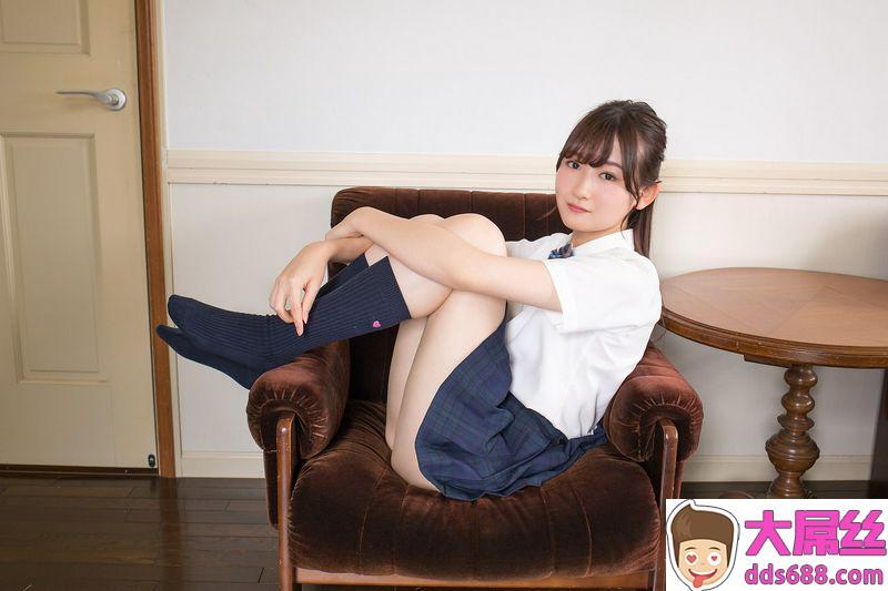 近藤あさみ绝对领域稚嫩蜜腿鼓舞网友的心