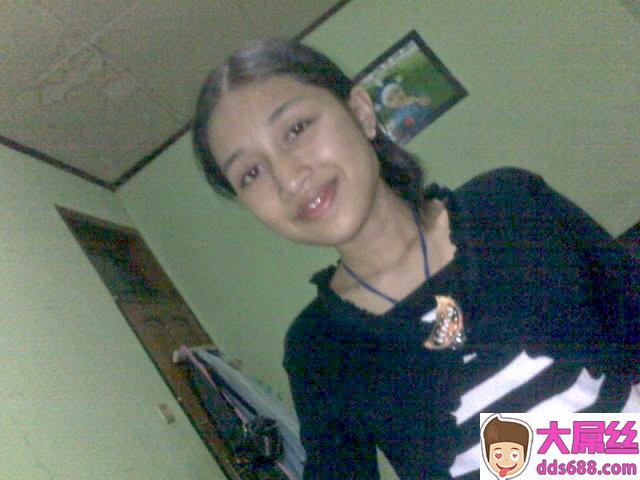 惊人天人~年轻女孩的大特写!