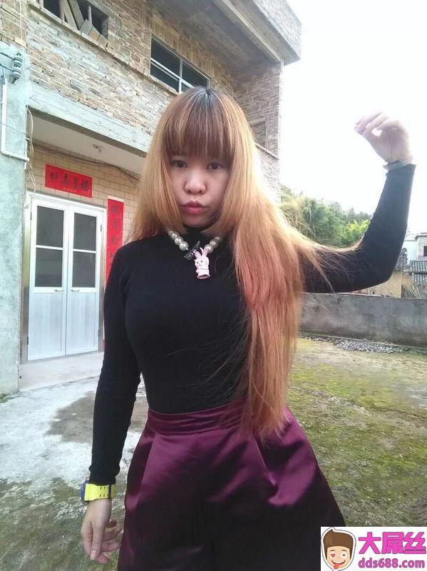 小女友的这对乳房,真正的能玩年的露脸奉献